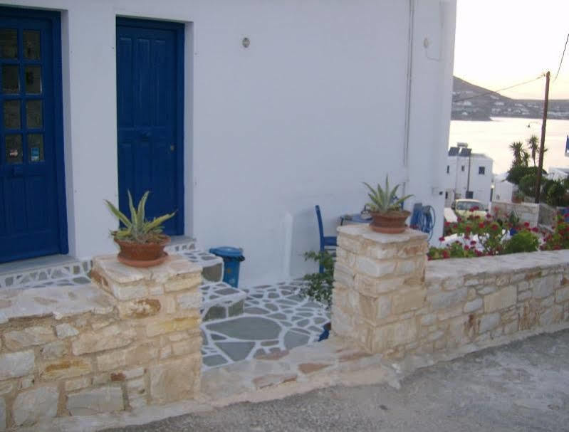 Athina'S Blue Studios Náousa Eksteriør billede